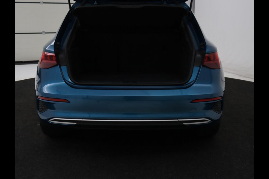 Audi A3 30 TFSI Advanced edition | Sportstoelen | Park Assist | Carplay | Virtual Cockpit | Audi Sound | Full LED | Navigatie | Sportstuur | Climate control | Bluetooth | Cruise control