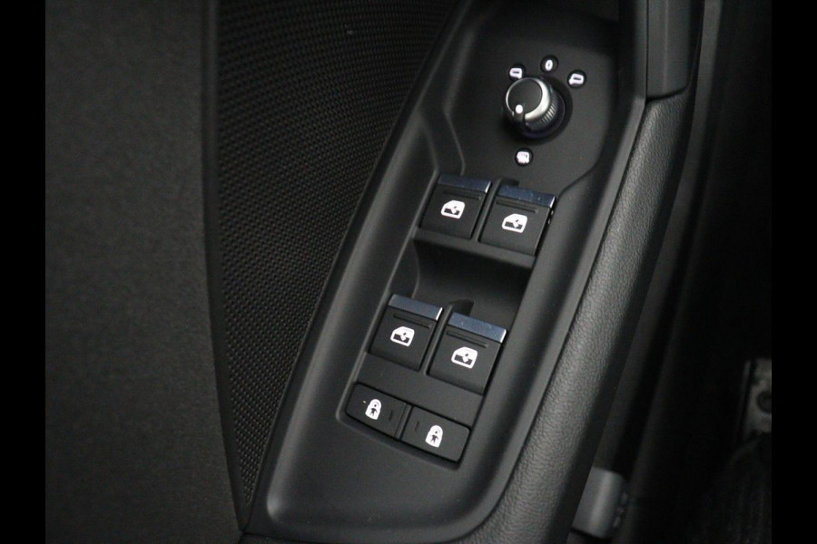 Audi A3 30 TFSI Advanced edition | Sportstoelen | Park Assist | Carplay | Virtual Cockpit | Audi Sound | Full LED | Navigatie | Sportstuur | Climate control | Bluetooth | Cruise control