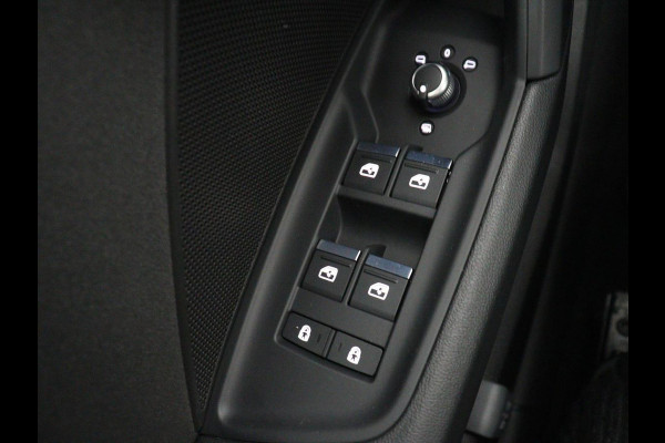 Audi A3 30 TFSI Advanced edition | Sportstoelen | Park Assist | Carplay | Virtual Cockpit | Audi Sound | Full LED | Navigatie | Sportstuur | Climate control | Bluetooth | Cruise control