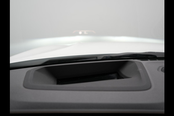 BMW 3 Serie Touring 320e M Sport FACELIFT PHEV 204pk Dealer O.H | Trekhaak Af Fabriek | Adapive Cruise | Widescreen Navi | Head Up | Alcantara Sportstoelen Verwarmd | Camera & Parkassist | Apple Carplay | Plug In Hybrid