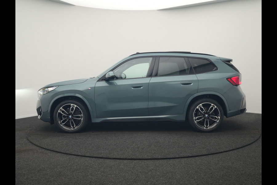 BMW X1 xDrive23i M Sport 218pk Dealer O.H | Panodak | Adaptive Cruise | Lederen Sportstoelen Massage & Memory | Head Up | 360 Camera | Harman Kardon | Widescreen Navi | Parkassist | Keyless | 19"L.M | Apple Carplay |