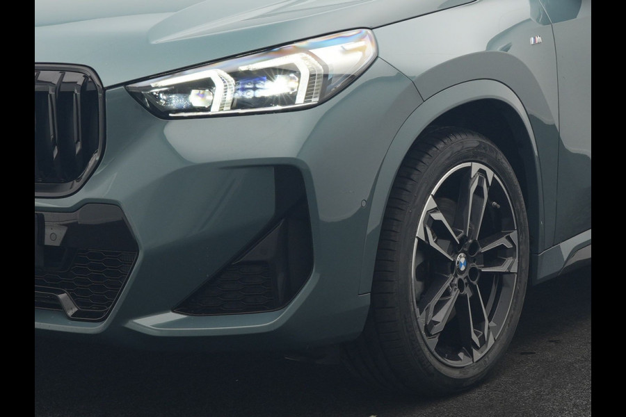 BMW X1 xDrive23i M Sport 218pk Dealer O.H | Panodak | Adaptive Cruise | Lederen Sportstoelen Massage & Memory | Head Up | 360 Camera | Harman Kardon | Widescreen Navi | Parkassist | Keyless | 19"L.M | Apple Carplay |