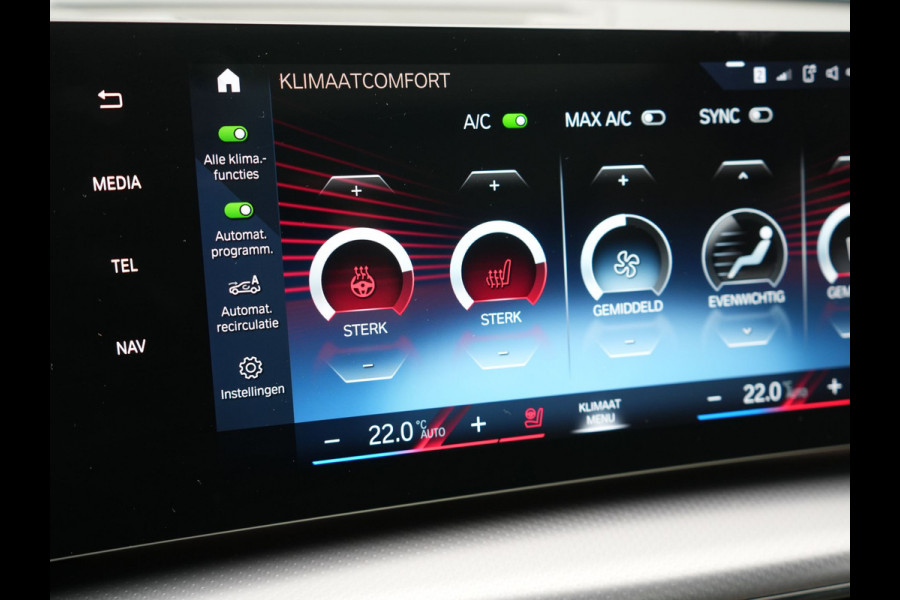 BMW X1 xDrive23i M Sport 218pk Dealer O.H | Panodak | Adaptive Cruise | Lederen Sportstoelen Massage & Memory | Head Up | 360 Camera | Harman Kardon | Widescreen Navi | Parkassist | Keyless | 19"L.M | Apple Carplay |