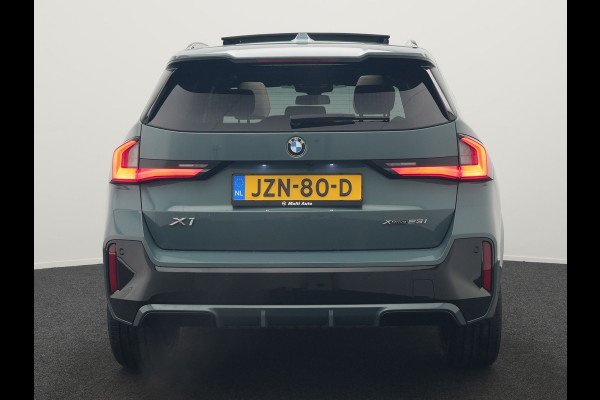 BMW X1 xDrive23i M Sport 218pk Dealer O.H | Panodak | Adaptive Cruise | Lederen Sportstoelen Massage & Memory | Head Up | 360 Camera | Harman Kardon | Widescreen Navi | Parkassist | Keyless | 19"L.M | Apple Carplay |