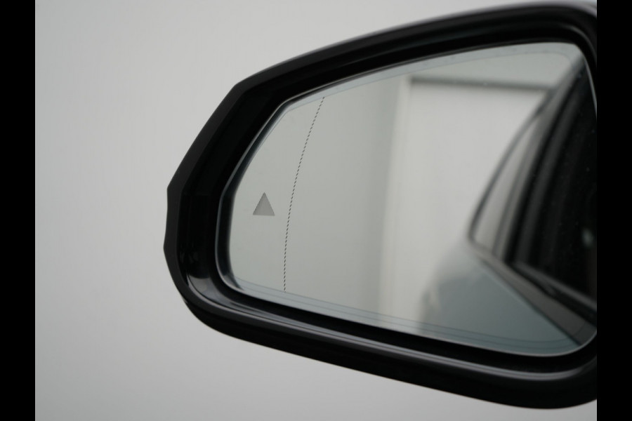 BMW X1 xDrive23i M Sport 218pk Dealer O.H | Panodak | Adaptive Cruise | Lederen Sportstoelen Massage & Memory | Head Up | 360 Camera | Harman Kardon | Widescreen Navi | Parkassist | Keyless | 19"L.M | Apple Carplay |