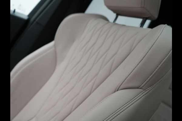 BMW X1 xDrive23i M Sport 218pk Dealer O.H | Panodak | Adaptive Cruise | Lederen Sportstoelen Massage & Memory | Head Up | 360 Camera | Harman Kardon | Widescreen Navi | Parkassist | Keyless | 19"L.M | Apple Carplay |