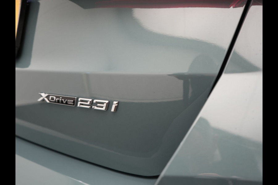 BMW X1 xDrive23i M Sport 218pk Dealer O.H | Panodak | Adaptive Cruise | Lederen Sportstoelen Massage & Memory | Head Up | 360 Camera | Harman Kardon | Widescreen Navi | Parkassist | Keyless | 19"L.M | Apple Carplay |