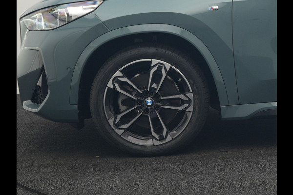 BMW X1 xDrive23i M Sport 218pk Dealer O.H | Panodak | Adaptive Cruise | Lederen Sportstoelen Massage & Memory | Head Up | 360 Camera | Harman Kardon | Widescreen Navi | Parkassist | Keyless | 19"L.M | Apple Carplay |
