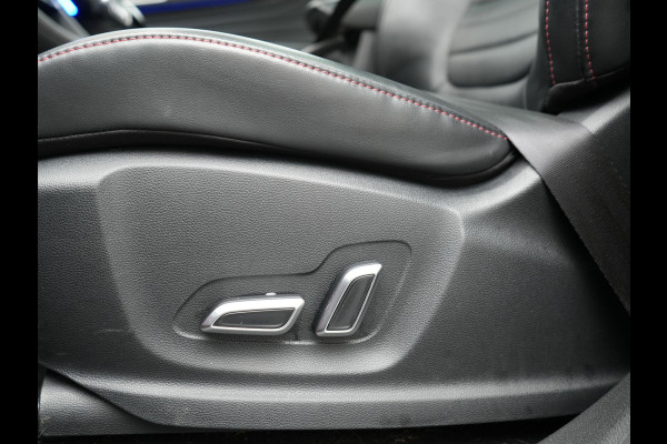 MG EHS 1.5 TGDI Luxury PHEV 258pk | Panodak | Adaptive Cruise | 360 Camera | Lederen Sportstoelen Verwarmd | Sfeerverlichting | Keyless | Apple Carplay | Blis | Navigatie | Virtual | DAB | Plug In Hybrid