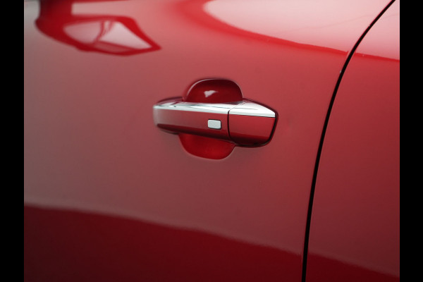 MG EHS 1.5 TGDI Luxury PHEV 258pk | Panodak | Adaptive Cruise | 360 Camera | Lederen Sportstoelen Verwarmd | Sfeerverlichting | Keyless | Apple Carplay | Blis | Navigatie | Virtual | DAB | Plug In Hybrid