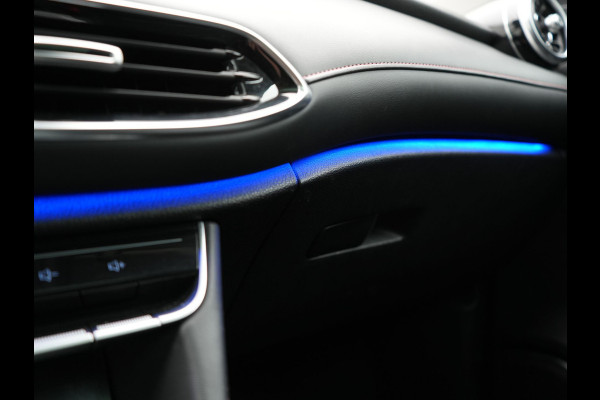 MG EHS 1.5 TGDI Luxury PHEV 258pk | Panodak | Adaptive Cruise | 360 Camera | Lederen Sportstoelen Verwarmd | Sfeerverlichting | Keyless | Apple Carplay | Blis | Navigatie | Virtual | DAB | Plug In Hybrid