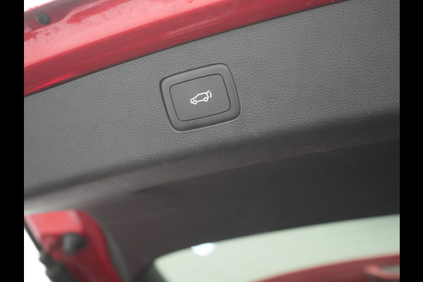 MG EHS 1.5 TGDI Luxury PHEV 258pk | Panodak | Adaptive Cruise | 360 Camera | Lederen Sportstoelen Verwarmd | Sfeerverlichting | Keyless | Apple Carplay | Blis | Navigatie | Virtual | DAB | Plug In Hybrid