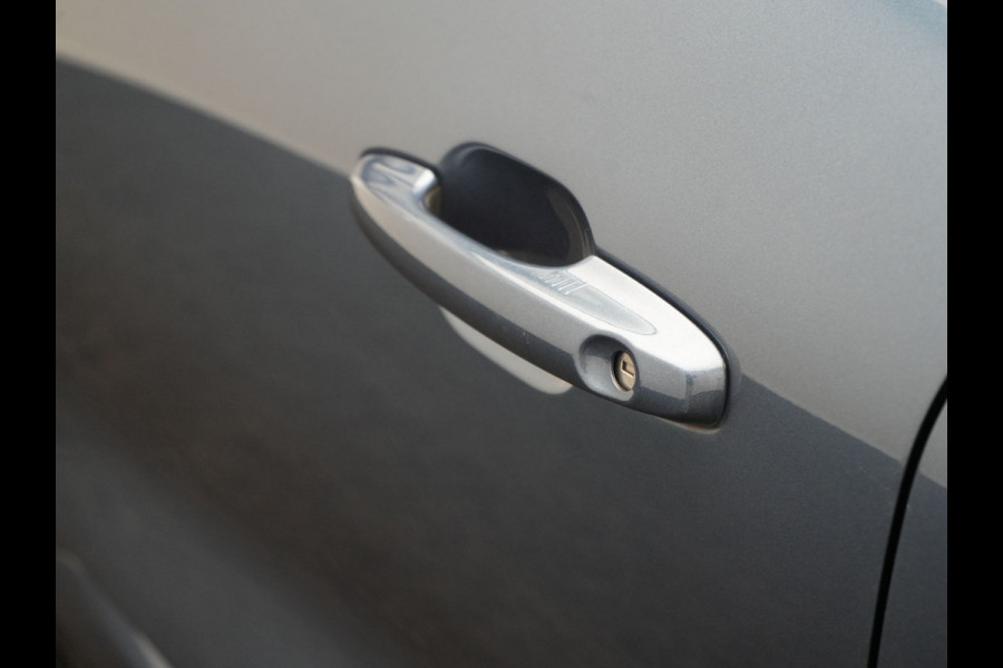 Ford Kuga 1.5 EcoBoost ST-Line X 150pk Dealer O.H. 1800kg Trekgewicht | Panodak | Adaptive Cruise | 360 Camera | Bang & Olufsen | Alcantara Sportstoelen & Stuur Verwarmd | Apple Carplay | Keyless | Blis | Navigatie | DAB |