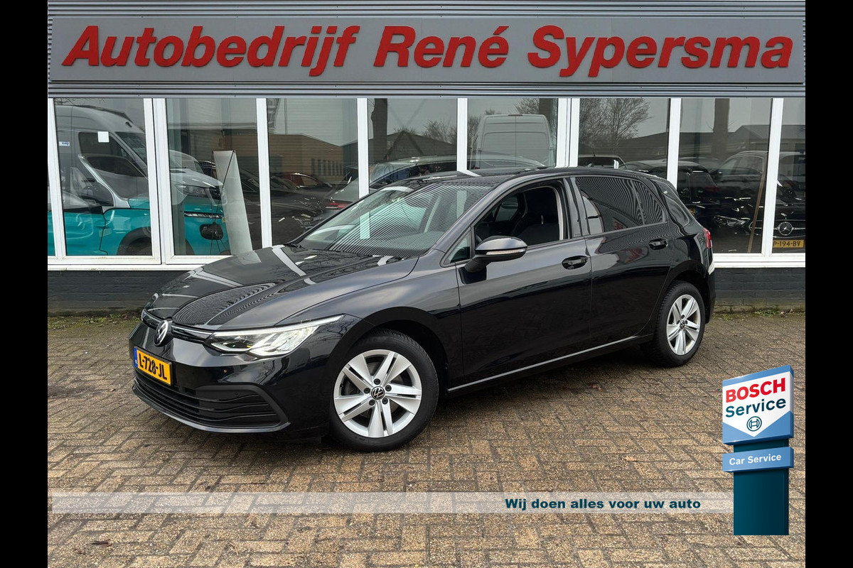 Volkswagen Golf 1.5 TSI Style | Trekhaak | Sfeerverlichting | Stoel & Stuurverwarming | Adaptieve Cruise