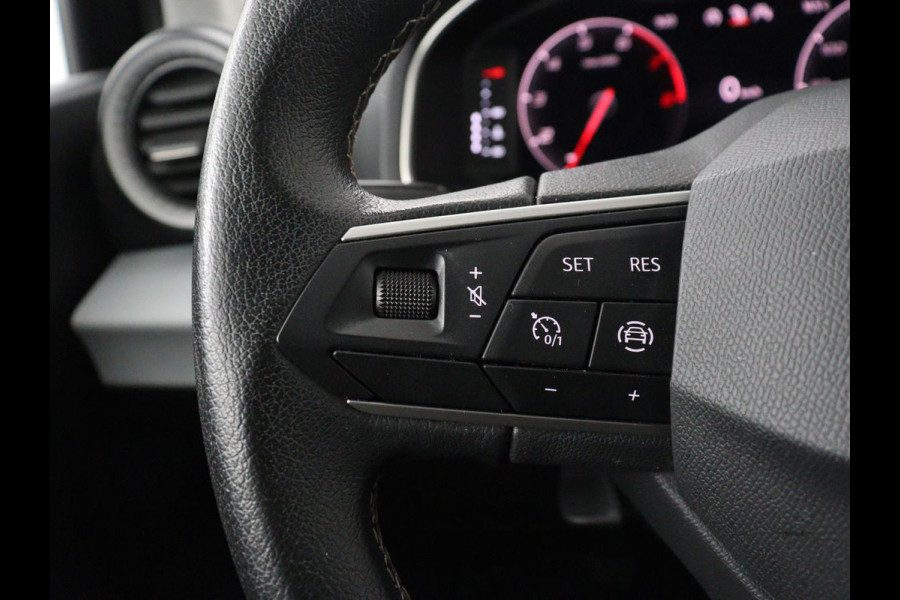 Seat Ibiza 1.0 EcoTSI Style Business Intense | Stoelverwarming | Virtual Cockpit | Carplay | Navigatie | Full LED | DAB | Parkeerhulp | Cruise control | Climate control | Getint glas