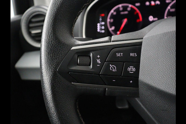 Seat Ibiza 1.0 EcoTSI Style Business Intense | Stoelverwarming | Virtual Cockpit | Carplay | Navigatie | Full LED | DAB | Parkeerhulp | Cruise control | Climate control | Getint glas