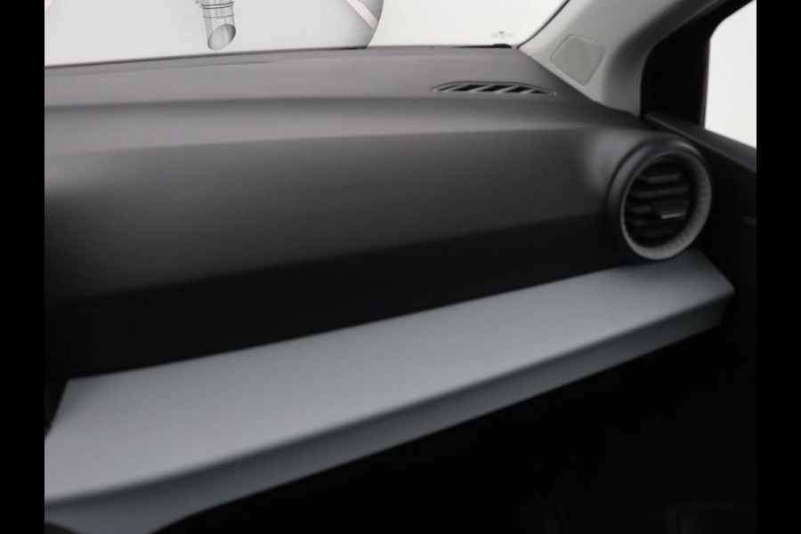 Seat Ibiza 1.0 EcoTSI Style Business Intense | Stoelverwarming | Virtual Cockpit | Carplay | Navigatie | Full LED | DAB | Parkeerhulp | Cruise control | Climate control | Getint glas