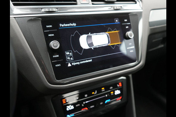 Volkswagen Tiguan 1.4 TSI eHybrid Life PHEV 245pk | Adaptive Cruise | Lederen Sportstoelen Memory & Verwarmd | Stuur Verwarmd | Virtual Cockpit | Navigatie | DAB | Plug In Hybrid