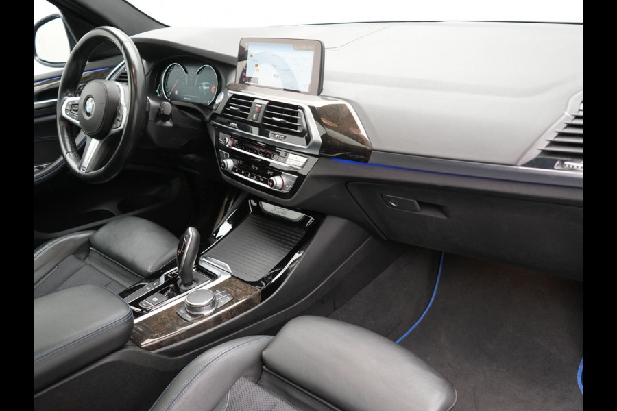 BMW X3 xDrive20i M Sport Shadow 184pk Dealer O.H | Trekhaak af Fabriek | Panodak | Adaptive Cruise | Sportstoelen Memory | Harman Kardon |  Head Up | 19"L.M | BLIS |