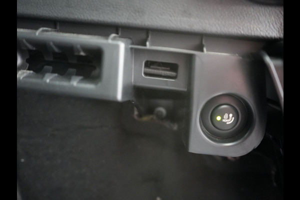 BMW X3 xDrive20i M Sport Shadow 184pk Dealer O.H | Trekhaak af Fabriek | Panodak | Adaptive Cruise | Sportstoelen Memory | Harman Kardon |  Head Up | 19"L.M | BLIS |