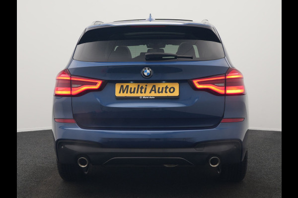 BMW X3 xDrive20i M Sport Shadow 184pk Dealer O.H | Trekhaak af Fabriek | Panodak | Adaptive Cruise | Sportstoelen Memory | Harman Kardon |  Head Up | 19"L.M | BLIS |