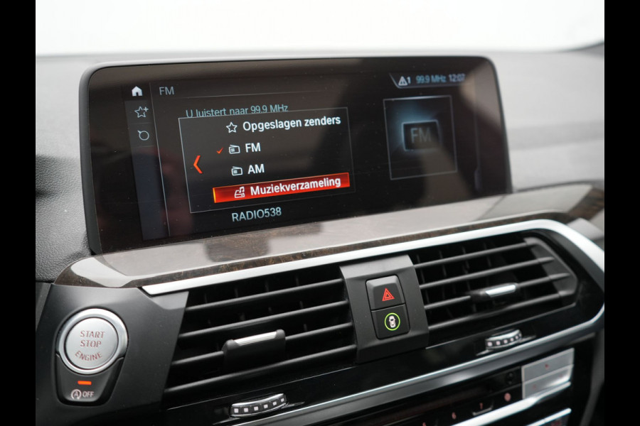 BMW X3 xDrive20i M Sport Shadow 184pk Dealer O.H | Trekhaak af Fabriek | Panodak | Adaptive Cruise | Sportstoelen Memory | Harman Kardon |  Head Up | 19"L.M | BLIS |