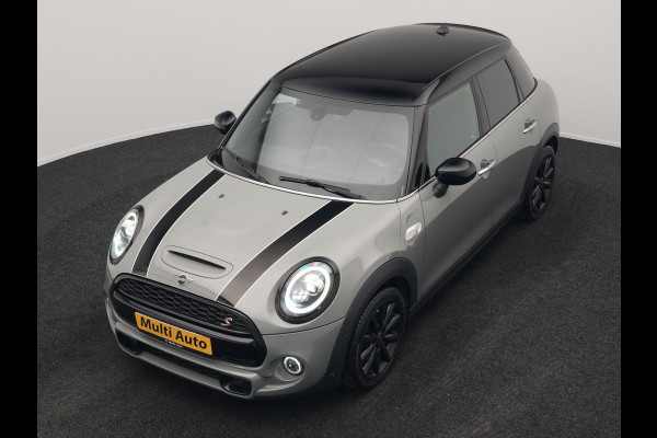 MINI Mini 2.0 Cooper S Chili 192pk 5 Deurs | Apple Carplay | Sportstoelen Verwarmd | Union Jack Achterlichten | 17"L.M | LED Koplampen | Navigatie Full Map | DAB | Cruise Control |