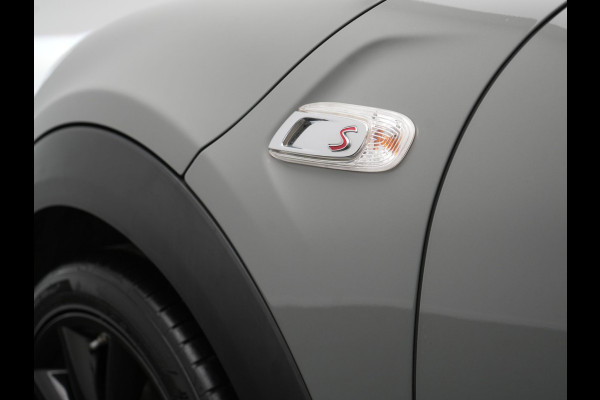 MINI Mini 2.0 Cooper S Chili 192pk 5 Deurs | Apple Carplay | Sportstoelen Verwarmd | Union Jack Achterlichten | 17"L.M | LED Koplampen | Navigatie Full Map | DAB | Cruise Control |