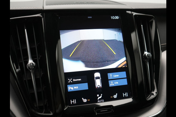 Volvo XC60 Recharge T8 AWD R-Design PHEV 391pk Dealer O.H. | Panodak | Luchtvering | Head Up | Camera | Harman & Kardon | Sportstoelen Memory & Verwarmd | 21"L.M | Apple Carplay | Keyless | Blis | Virtual | Navigatie | DAB | Plug In Hybrid