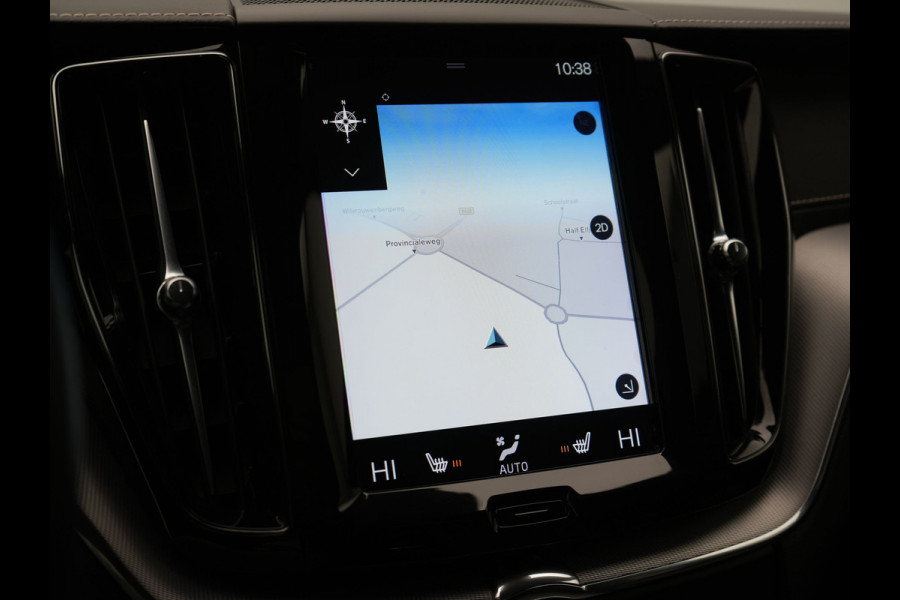 Volvo XC60 Recharge T8 AWD R-Design PHEV 391pk Dealer O.H. | Panodak | Luchtvering | Head Up | Camera | Harman & Kardon | Sportstoelen Memory & Verwarmd | 21"L.M | Apple Carplay | Keyless | Blis | Virtual | Navigatie | DAB | Plug In Hybrid