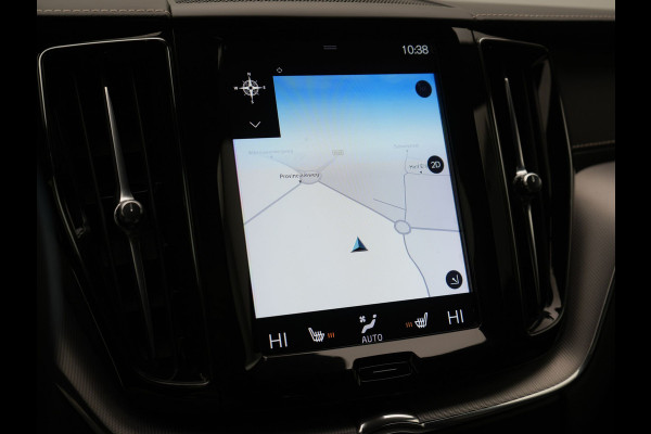 Volvo XC60 Recharge T8 AWD R-Design PHEV 391pk Dealer O.H. | Panodak | Luchtvering | Head Up | Camera | Harman & Kardon | Sportstoelen Memory & Verwarmd | 21"L.M | Apple Carplay | Keyless | Blis | Virtual | Navigatie | DAB | Plug In Hybrid