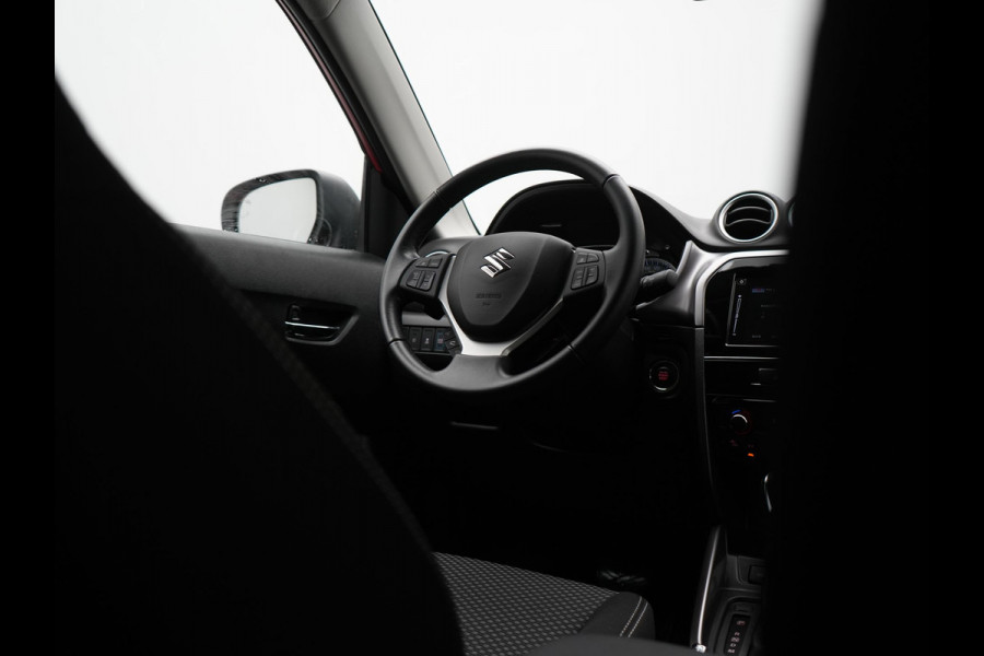 Suzuki Vitara 1.5 Hybrid Select Automaat Dealer O.H 15.055 KM | Adaptive Cruise | Keyless | LED Koplampen | Stoelverwarming | Camera | Apple Carplay | 17"L.M |