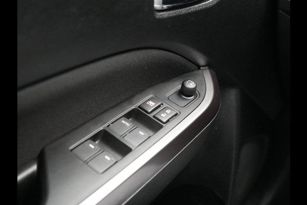 Suzuki Vitara 1.5 Hybrid Select Automaat Dealer O.H 15.055 KM | Adaptive Cruise | Keyless | LED Koplampen | Stoelverwarming | Camera | Apple Carplay | 17"L.M |