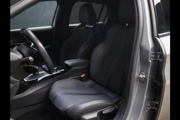 Peugeot 208 1.2 PureTech GT-line (APPLE CARPLAY,CAMERA,LED,NAVI,CRUISE,CLIMATE,SPORTSTOELEN,GETINT,LM VELGEN,NETTESTAAT)