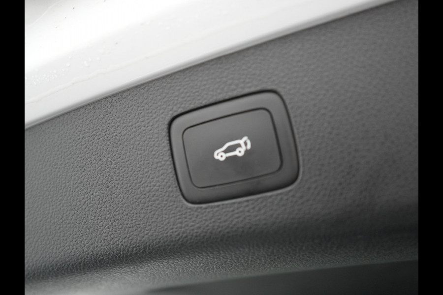 MG EHS 1.5 TGDI Luxury PHEV 258pk | Panodak | 360 Camera | Adaptive Cruise | Lederen Sportstoelen Verwarmd | Blis | Apple Carplay | Keyless | Sfeerverlichting | Navigatie | Virtual | DAB+ | Plug In Hybrid