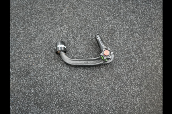 BMW 5 Serie Touring 530e Sportline PHEV 293pk Dealer O.H Bernina Grau Metallic | Trekhaak Afn. | M Sportstuur | Camera | Lederen Sportstoelen Verwarmd | Cruise Control | BMW LED | Hifi Sound | Apple Carplay | Navigatie | Virtual | DAB |  Plug In Hybrid