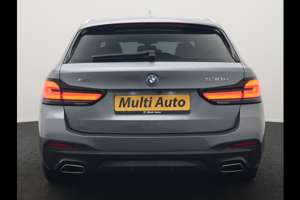 BMW 5 Serie Touring 530e xDrive M Sport PHEV 293pk Dealer O.H. | Panodak | Head Up | Laser LED | 360 Camera | Harman & Kardon | Sfeerverlichting | Alcantara Sportstoelen Verwarmd | Keyless | Blis | Virtual | Navigatie | DAB | Plug In Hybrid