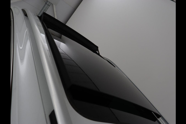 Volkswagen Tiguan 1.4 TSI R Line | Panoramadak | Stoelverwarming | LED Plus | Trekhaak | Camera | Keyless | 20'' | Adaptive cruise | Virtual Cockpit | Navigatie | Park Assist | DAB | Climate control | Getint glas