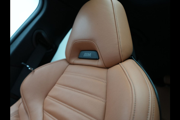BMW 4 Serie Gran Coupé 430i M Sport 245pk Dealer O.H Sanremo Green | Panodak | Lederen Competition Stoelen Memory & Verwarmd | Adaptive Onderstel | 360 Camera | Harman & Kardon | 19" L.M | Carbon | Apple Carplay | Navigatie | Blis | Virtual | DAB |
