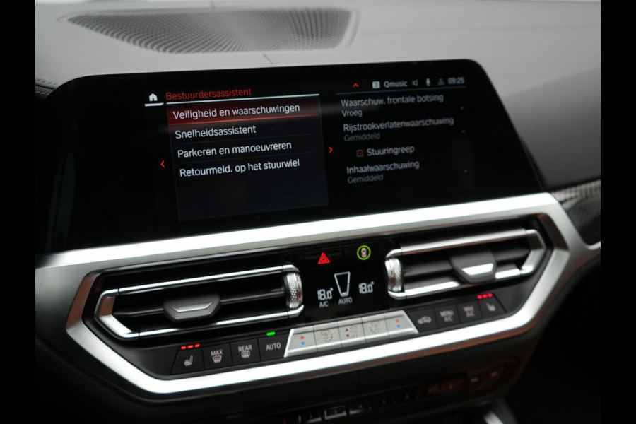 BMW 4 Serie Gran Coupé 430i M Sport 245pk Dealer O.H Sanremo Green | Panodak | Lederen Competition Stoelen Memory & Verwarmd | Adaptive Onderstel | 360 Camera | Harman & Kardon | 19" L.M | Carbon | Apple Carplay | Navigatie | Blis | Virtual | DAB |