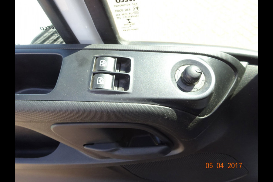 Iveco Daily 35C14 2.3 Open laadbak Pick up Dubbel lucht in zeer nette staat.