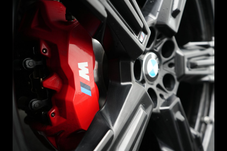 BMW X3 30e xDrive M Sport PRO PHEV 299pk | Panodak | Trekhaak af Fabriek | Adaptive Cruise | 21"L.M | 360 Camera | Head Up | Harman Kardon | Lederen Sportstoelen Memory & Verwarmd |  Widescreen | Navigatie | DAB | Plug In Hybrid