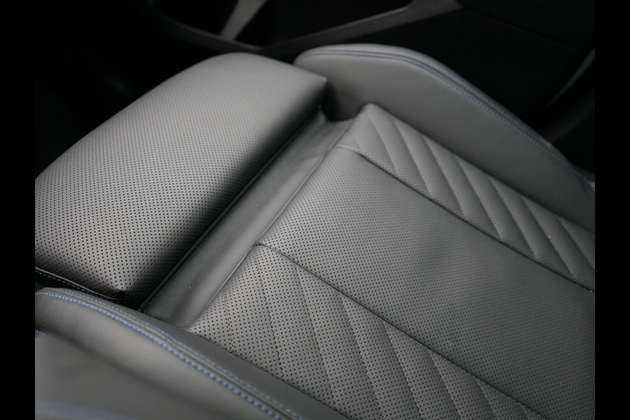 BMW X3 30e xDrive M Sport PRO PHEV 299pk | Panodak | Trekhaak af Fabriek | Adaptive Cruise | 21"L.M | 360 Camera | Head Up | Harman Kardon | Lederen Sportstoelen Memory & Verwarmd |  Widescreen | Navigatie | DAB | Plug In Hybrid