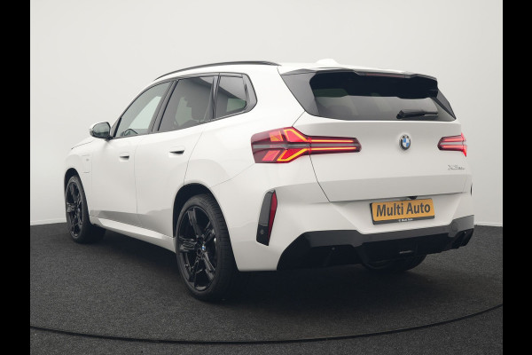 BMW X3 30e xDrive M Sport PRO PHEV 299pk | Panodak | Trekhaak af Fabriek | Adaptive Cruise | 21"L.M | 360 Camera | Head Up | Harman Kardon | Lederen Sportstoelen Memory & Verwarmd |  Widescreen | Navigatie | DAB | Plug In Hybrid
