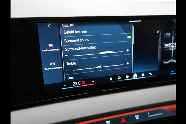 BMW X3 30e xDrive M Sport PRO PHEV 299pk | Panodak | Trekhaak af Fabriek | Adaptive Cruise | 21"L.M | 360 Camera | Head Up | Harman Kardon | Lederen Sportstoelen Memory & Verwarmd |  Widescreen | Navigatie | DAB | Plug In Hybrid