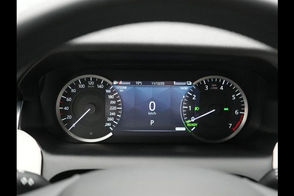 Land Rover Discovery Sport P300e R-Dynamic HSE PHEV 300pk Dealer O.H. | Trekhaak Afn. |  Adaptive Cruise | Camera | Meridian Audio | Alcantara Sportstoelen Memory & Verwarmd | Stuur Verwarmd | Apple Carplay | Keyless | Blis | Navigatie | DAB | Plug In Hybrid