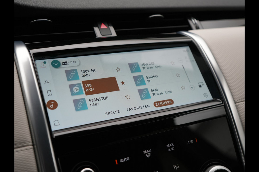 Land Rover Discovery Sport P300e R-Dynamic HSE PHEV 300pk Dealer O.H. | Trekhaak Afn. |  Adaptive Cruise | Camera | Meridian Audio | Alcantara Sportstoelen Memory & Verwarmd | Stuur Verwarmd | Apple Carplay | Keyless | Blis | Navigatie | DAB | Plug In Hybrid