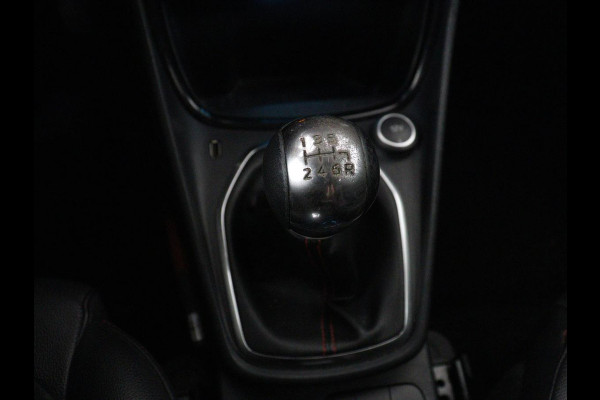 Ford Puma 1.0 EcoBoost Hybrid ST-Line X | Stoelverwarming | Trekhaak | Adaptive cruise | Camera | Carplay | Stuurverwarming | Full LED | Navigatie | Half leder | Digital Cockpit | B&O Sound | Climate control