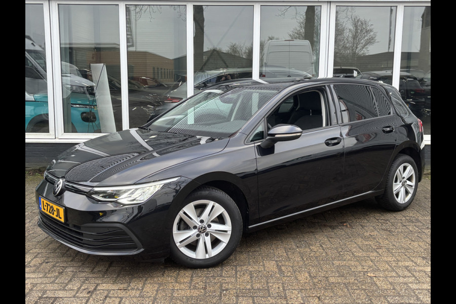 Volkswagen Golf 1.5 TSI Style | Trekhaak | Sfeerverlichting | Stoel & Stuurverwarming | Adaptieve Cruise