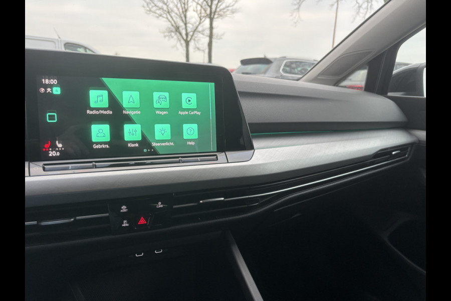 Volkswagen Golf 1.5 TSI Style | Trekhaak | Sfeerverlichting | Stoel & Stuurverwarming | Adaptieve Cruise